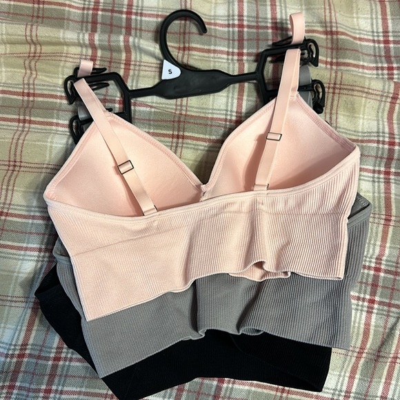 Tahari sports bras - Picture 2 of 2